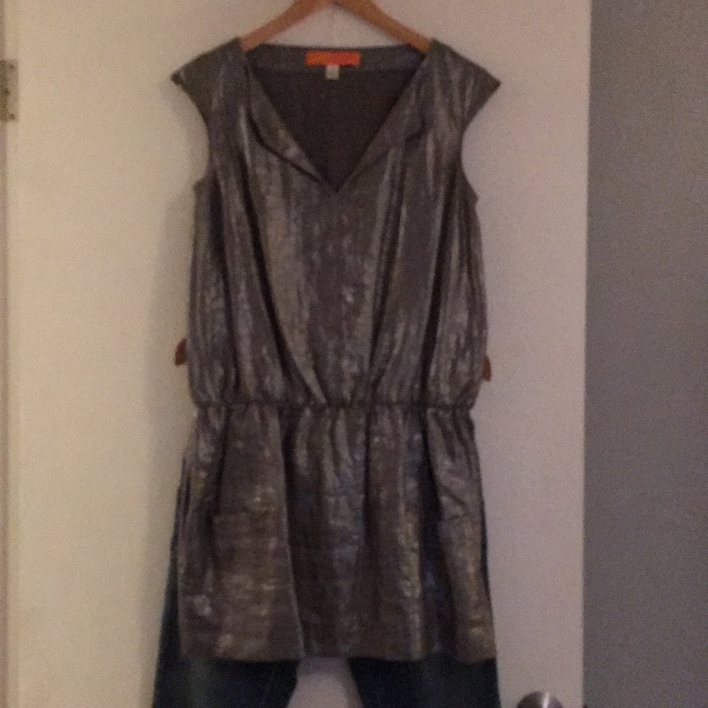 Metallic top - Picture 2 of 3